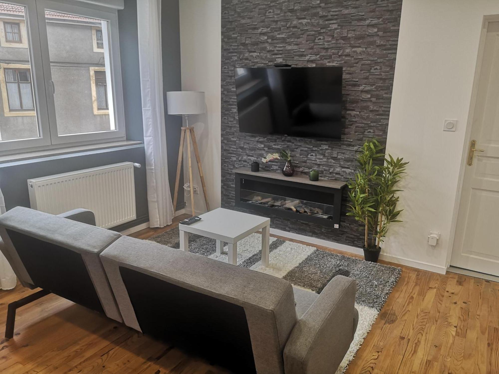 Cosy Near Luxembourg Apartment *